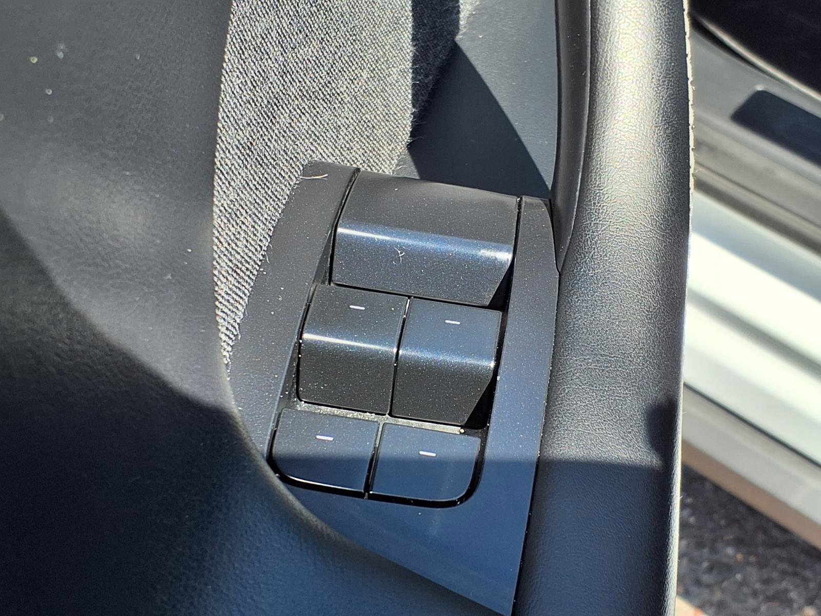 Used 2022 Tesla Model X Plaid AWD/4WD image 19