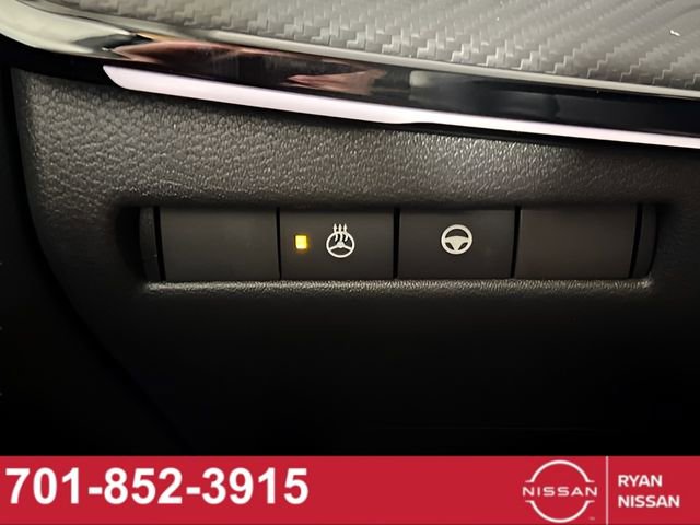 New 2025 Nissan Kicks SR w/ SR Premium Package image 17