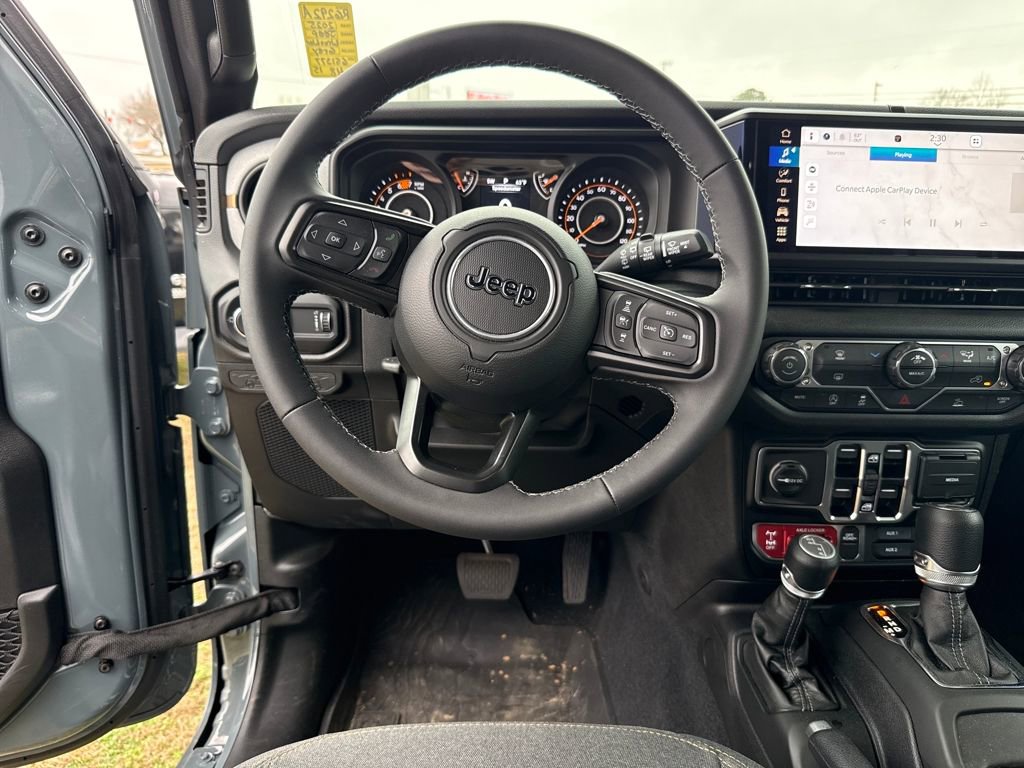 Used 2025 Jeep Wrangler Willys image 16