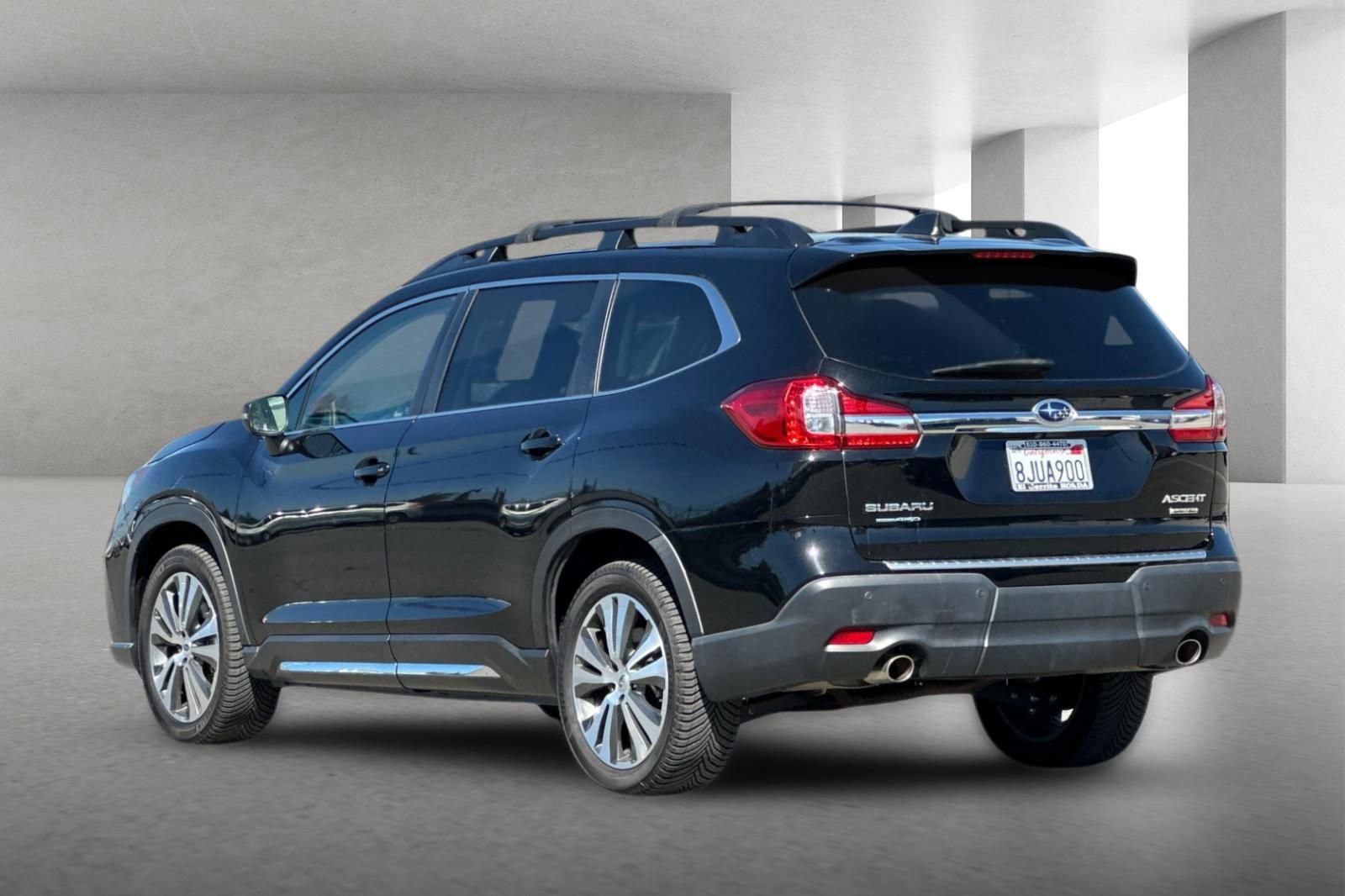 Used 2019 Subaru Ascent Limited w/ Popular Package #3 image 6