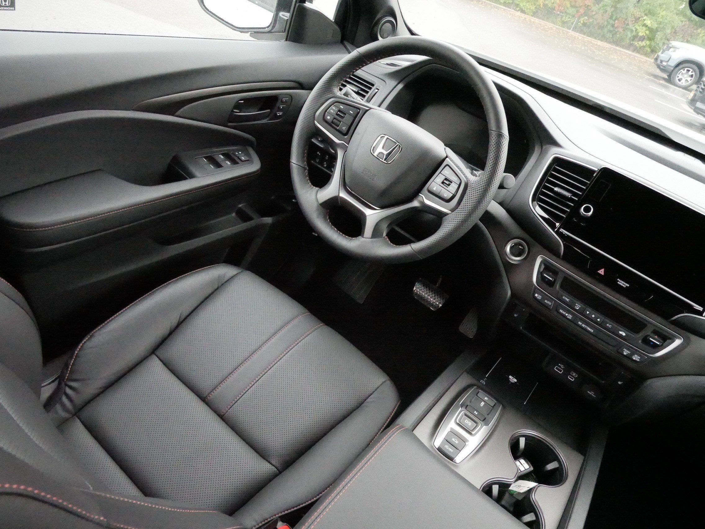 Certified 2025 Honda Ridgeline TrailSport image 9