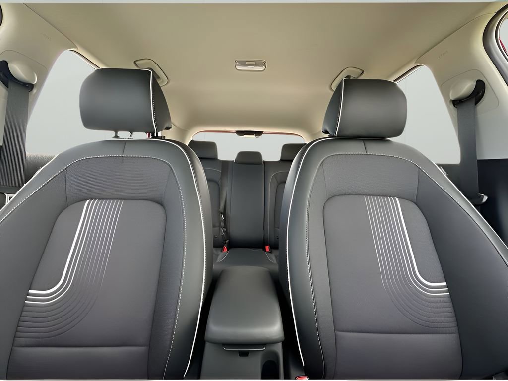 Used 2024 Hyundai Venue Limited image 10