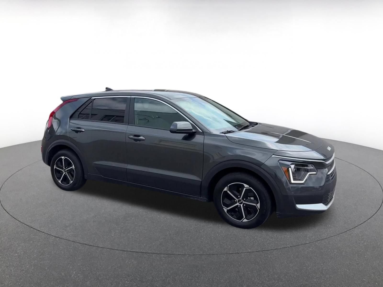 Used 2026 Kia Niro LX FWD video 2