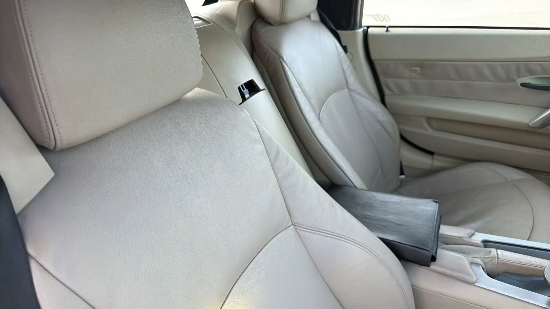 Used 2004 BMW Z4 3.0i image 42