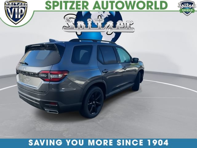 Used 2025 Honda Pilot Black Edition image 9