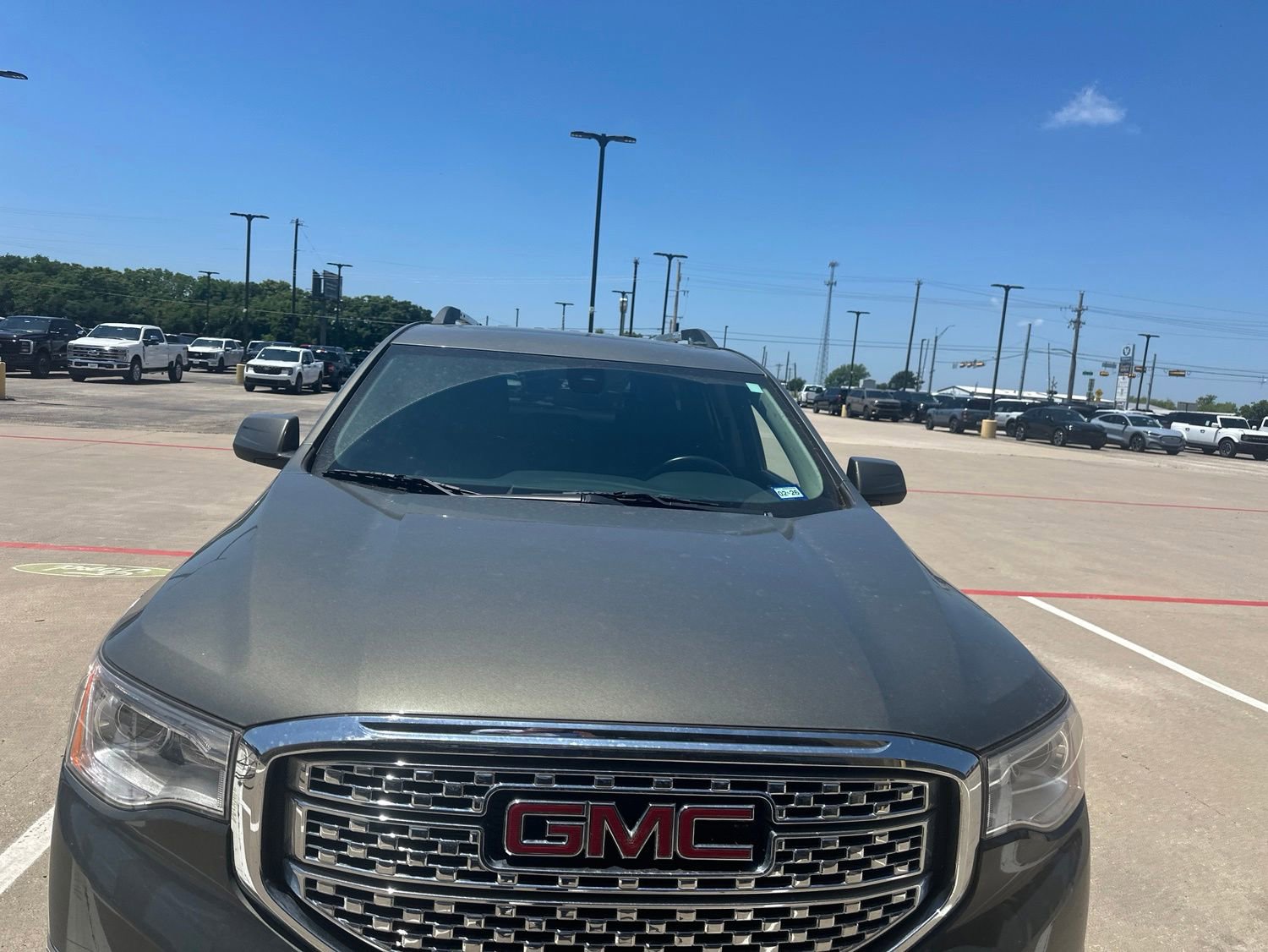 Used 2017 GMC Acadia Denali w/ Technology Package FWD image 8
