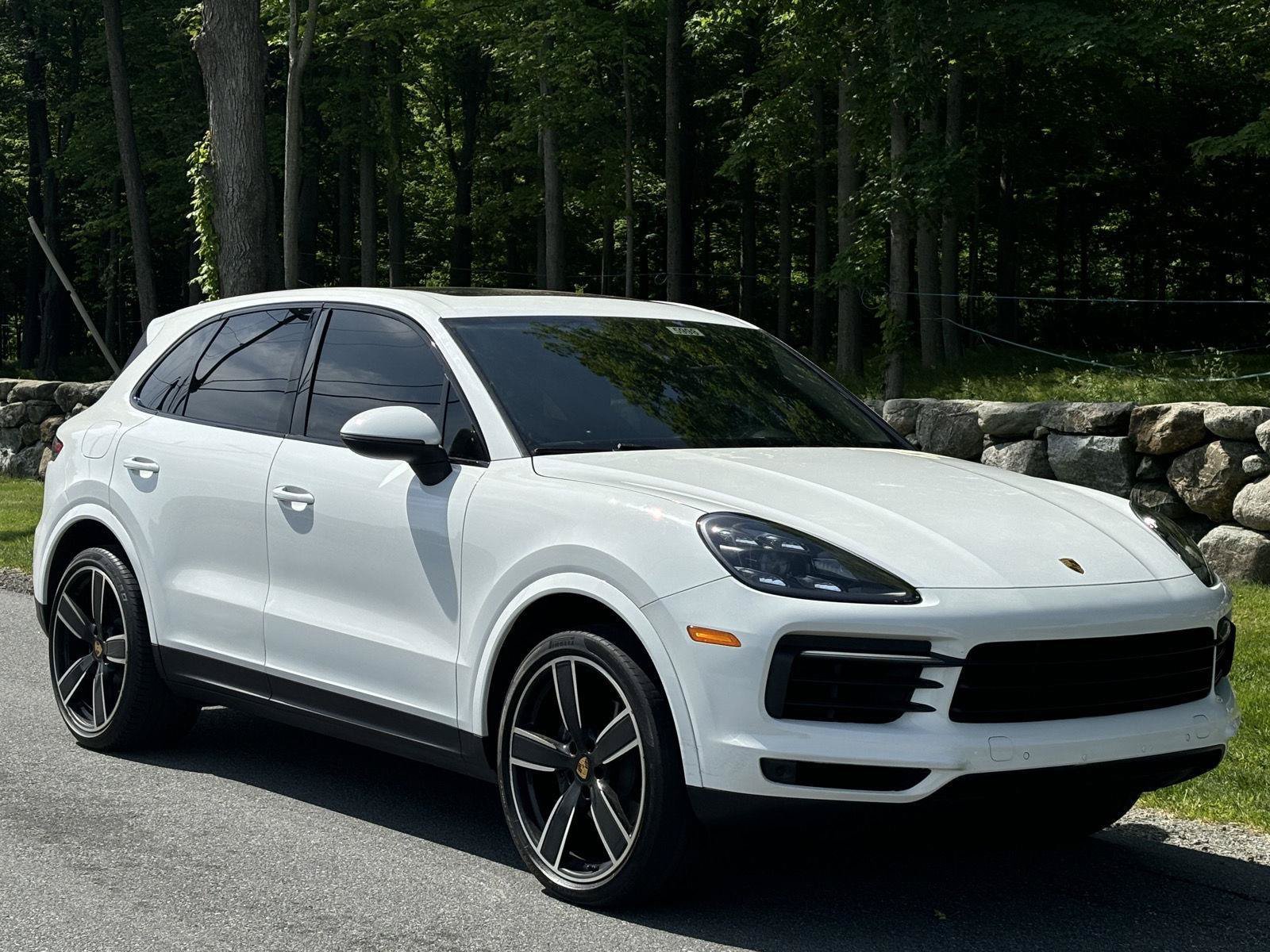 Used 2019 Porsche Cayenne w/ Premium Plus Package AWD/4WD image 19