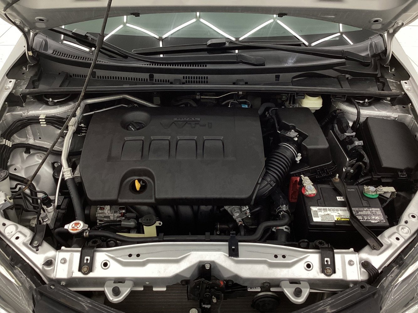 Used 2018 Toyota Corolla L FWD image 41