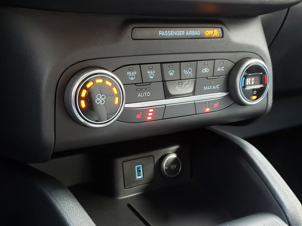 Used 2020 Ford Escape SE image 23