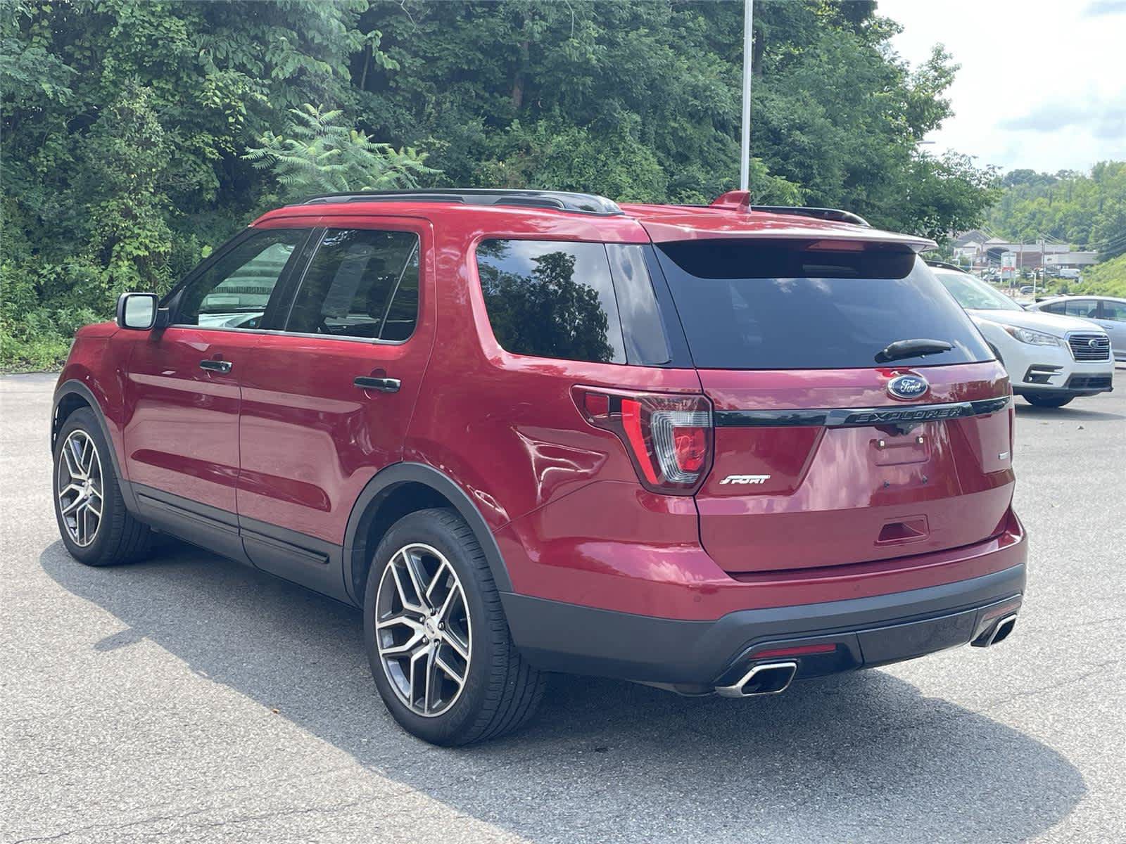 Used 2016 Ford Explorer Sport w/ Equipment Group 401A AWD/4WD image 3