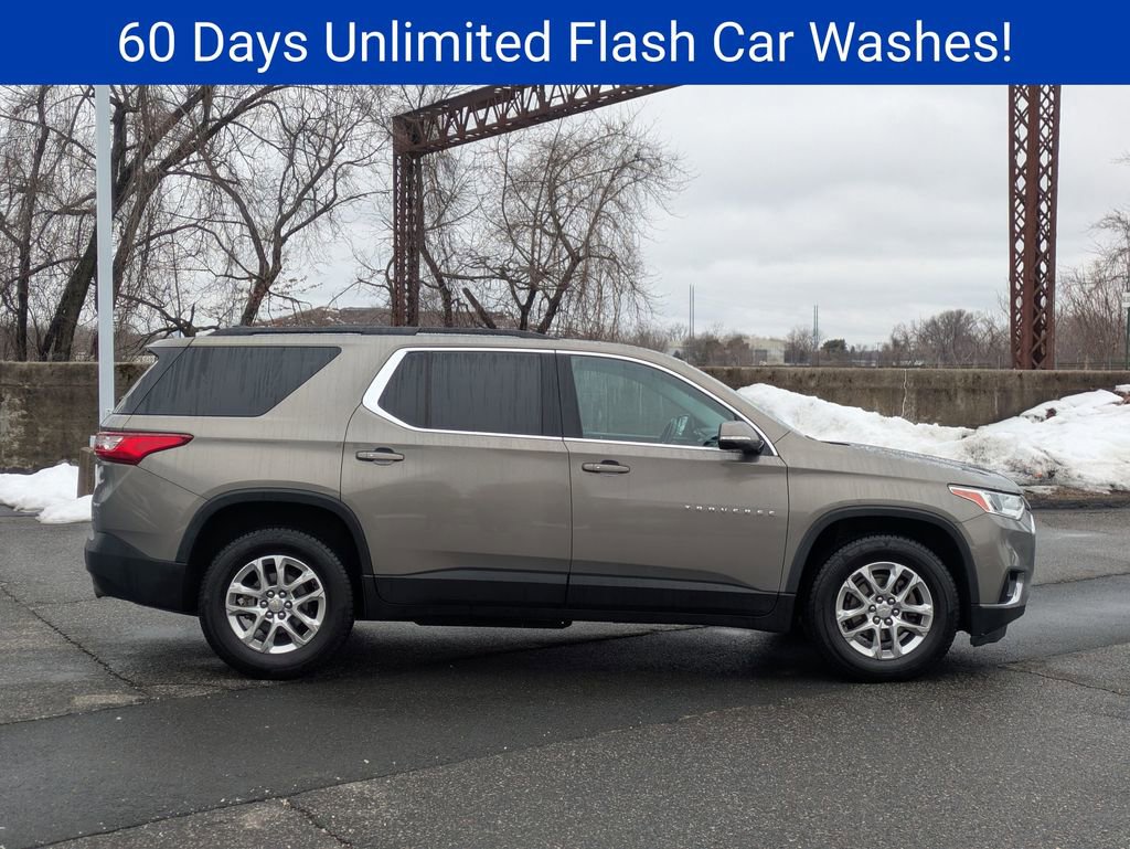 Certified 2019 Chevrolet Traverse LT image 2