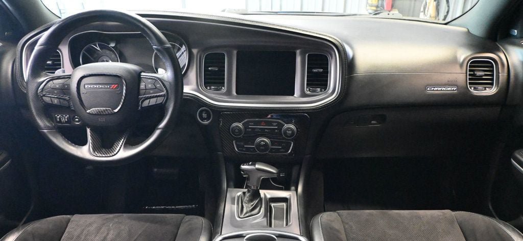 Used 2019 Dodge Charger R/T w/ Plus Group RWD image 10