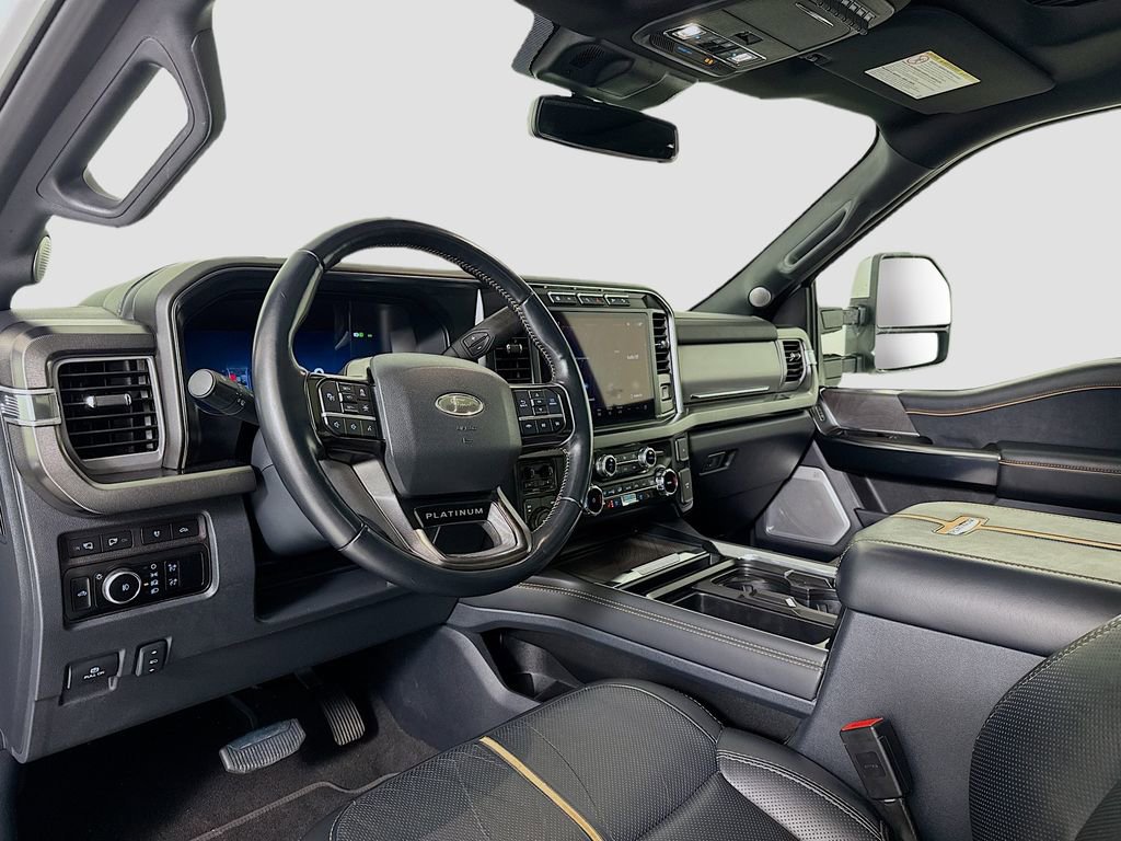 Used 2024 Ford F350 Platinum image 7