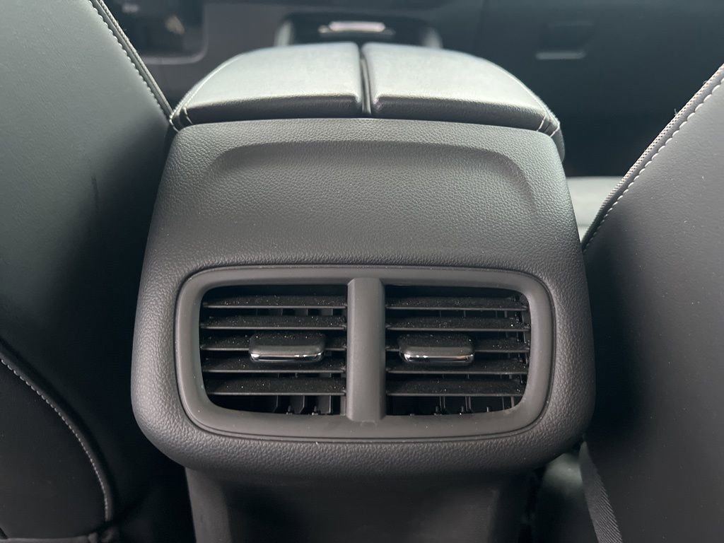 Used 2024 Buick Envision Sport Touring image 27