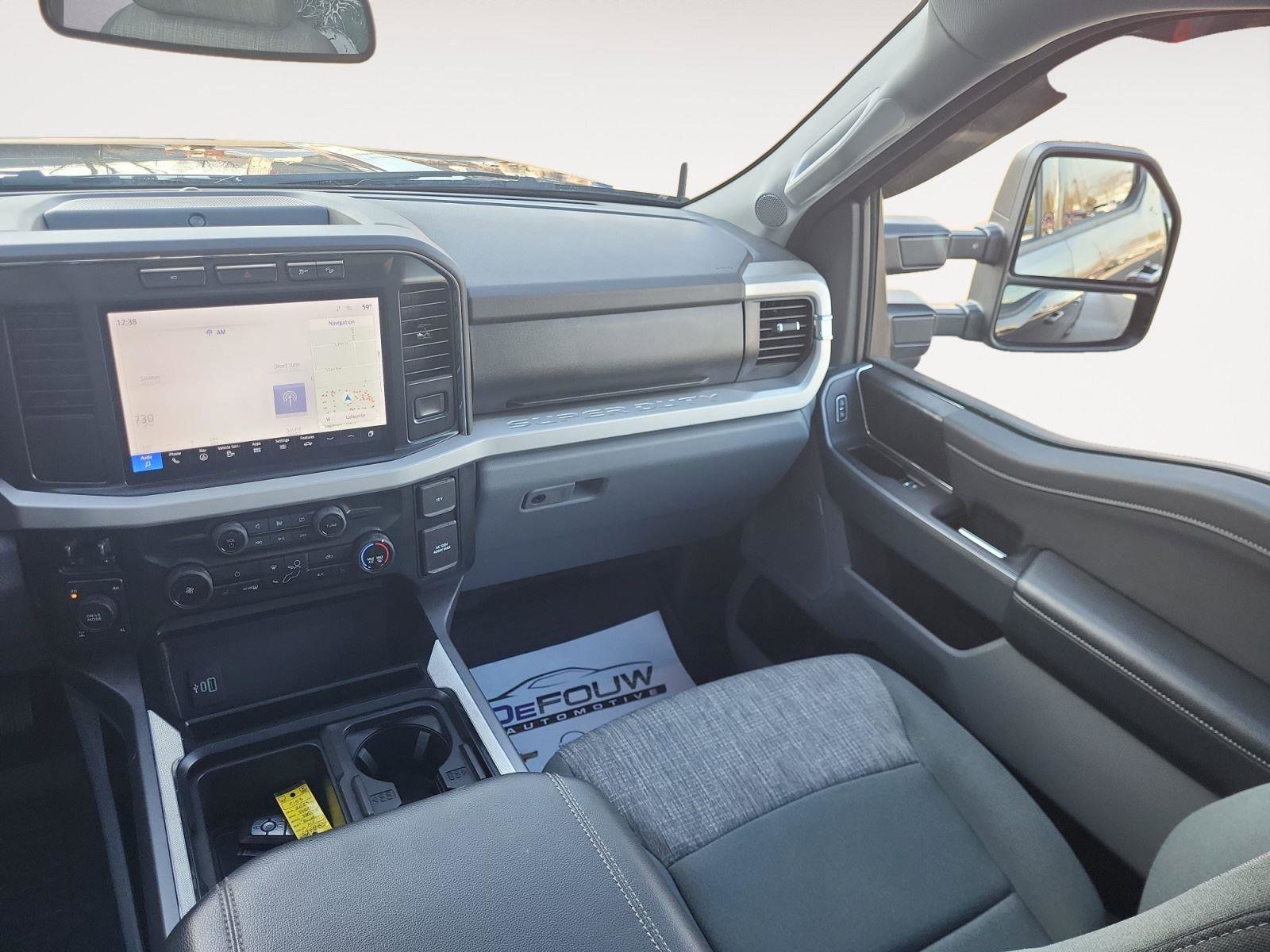 Used 2023 Ford F250 XLT w/ XLT Premium Package image 12