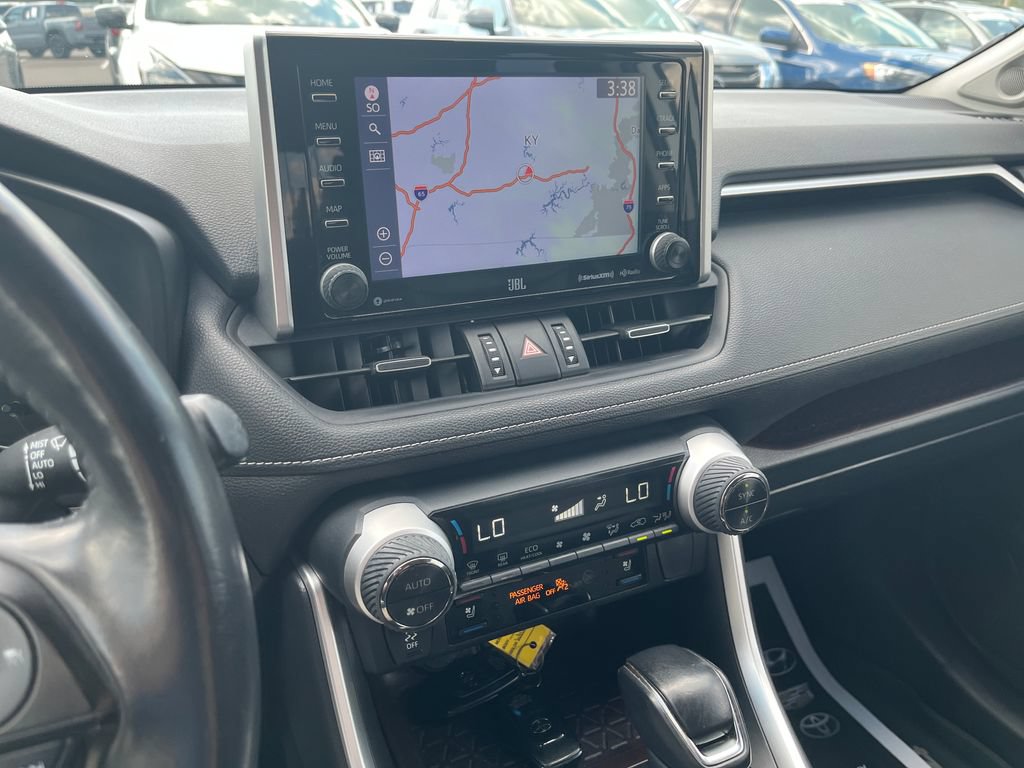 Used 2020 Toyota RAV4 Limited w/ Limited Grade Weather Package FWD image 17