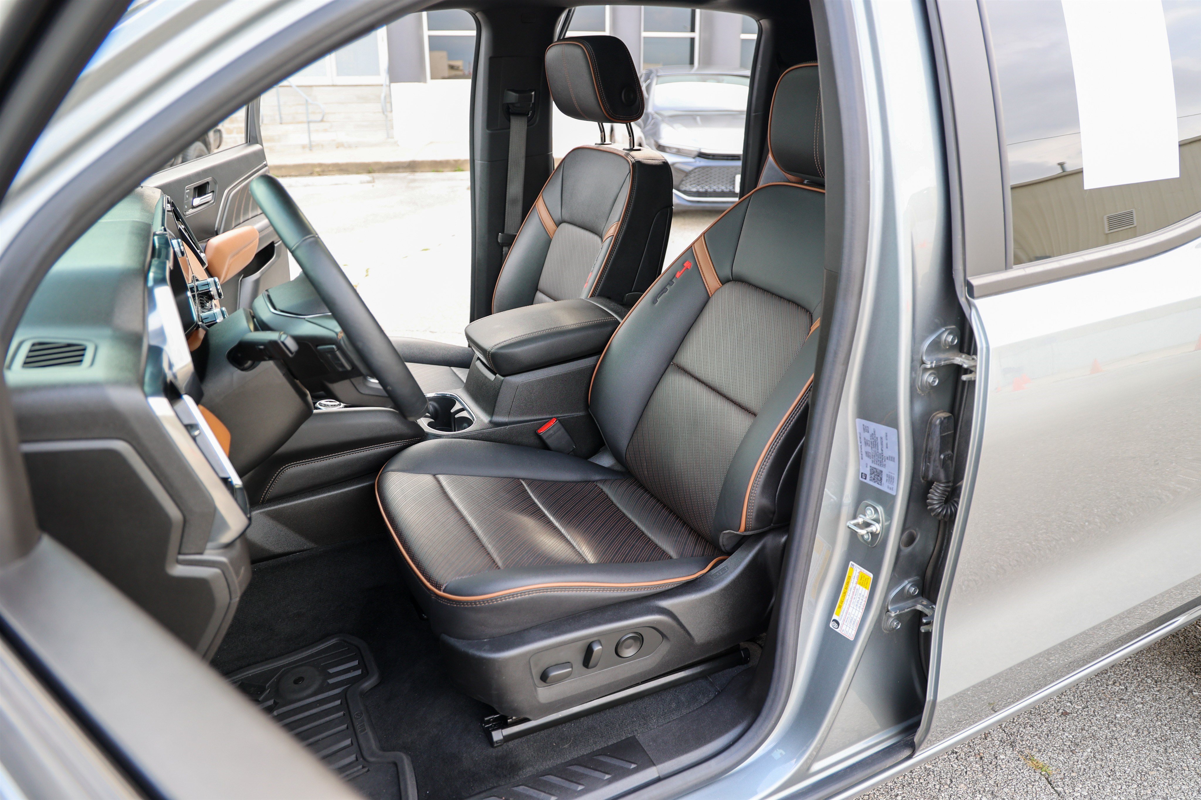 Used 2023 GMC Canyon AT4 w/ AT4 Premium Package AWD/4WD image 36