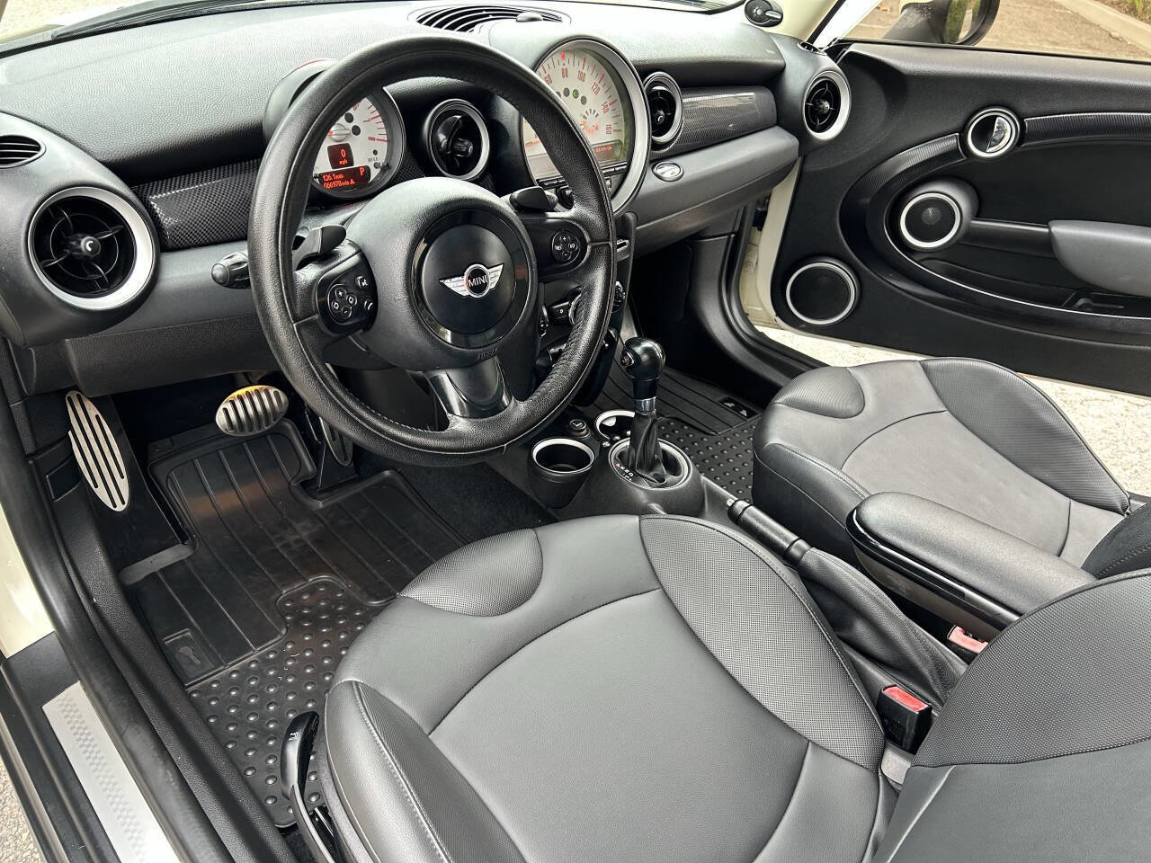 Used 2012 MINI Cooper S image 2