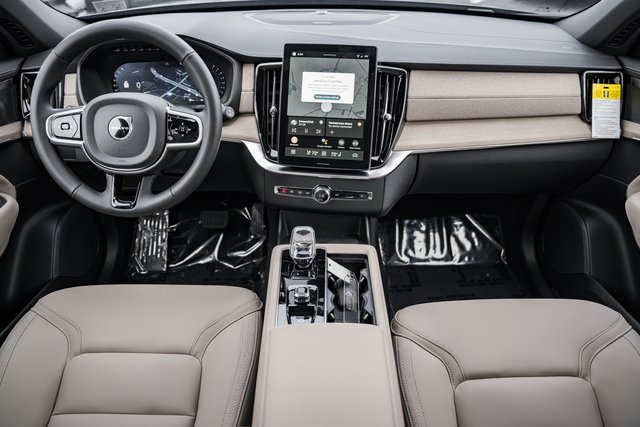 New 2026 Volvo XC90 B6 Plus w/ Protection Package Premier image 20