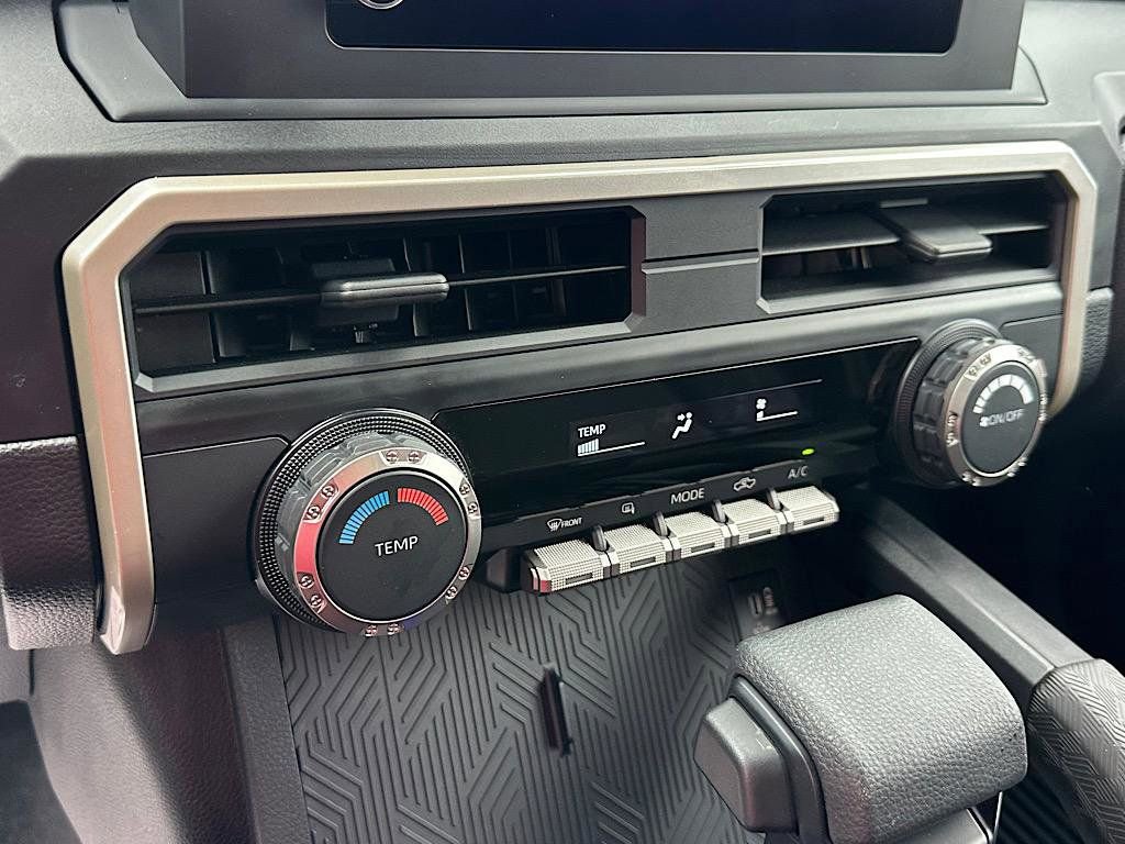 Certified 2025 Toyota Tacoma SR image 22