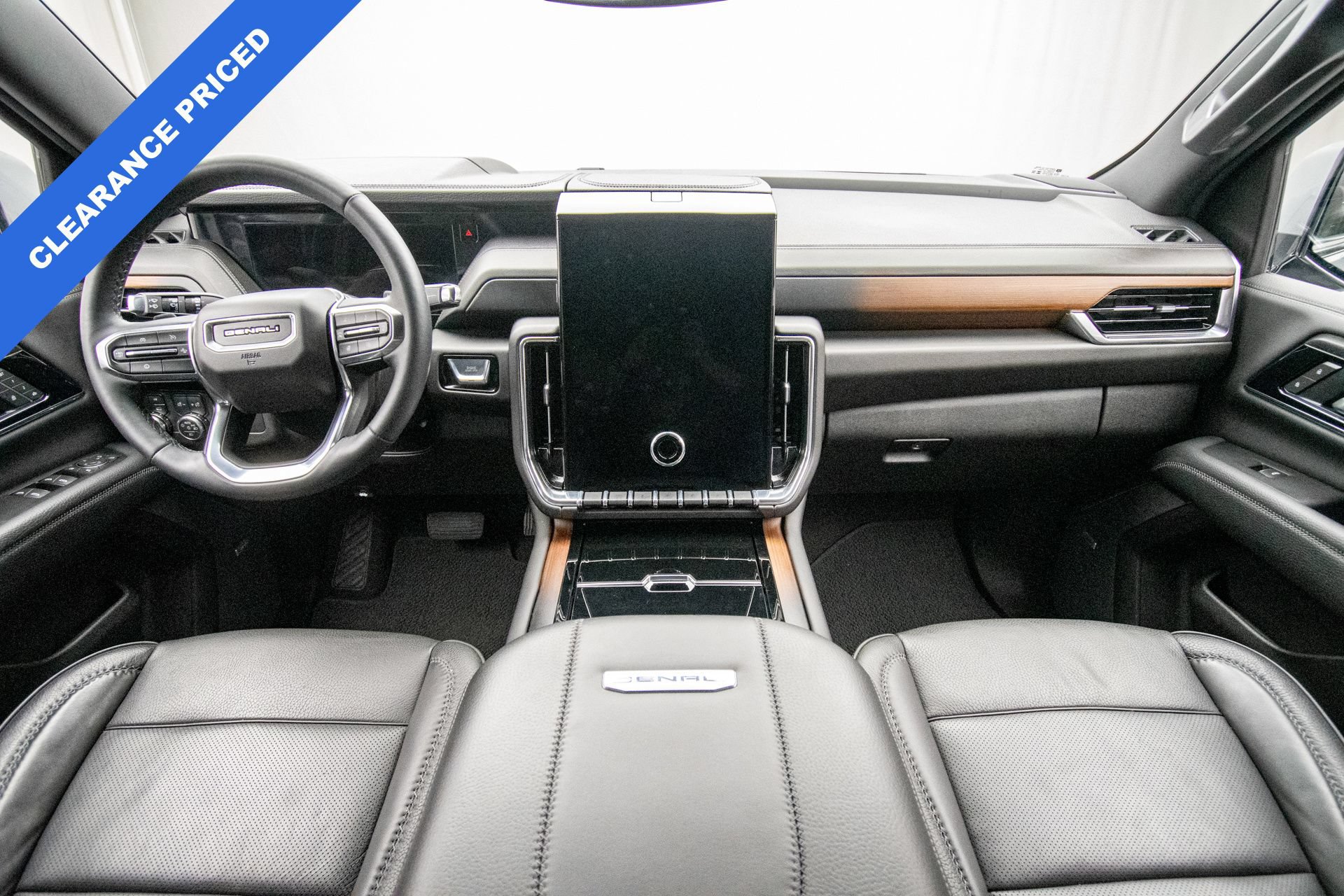 Used 2025 GMC Yukon Denali AWD/4WD image 10