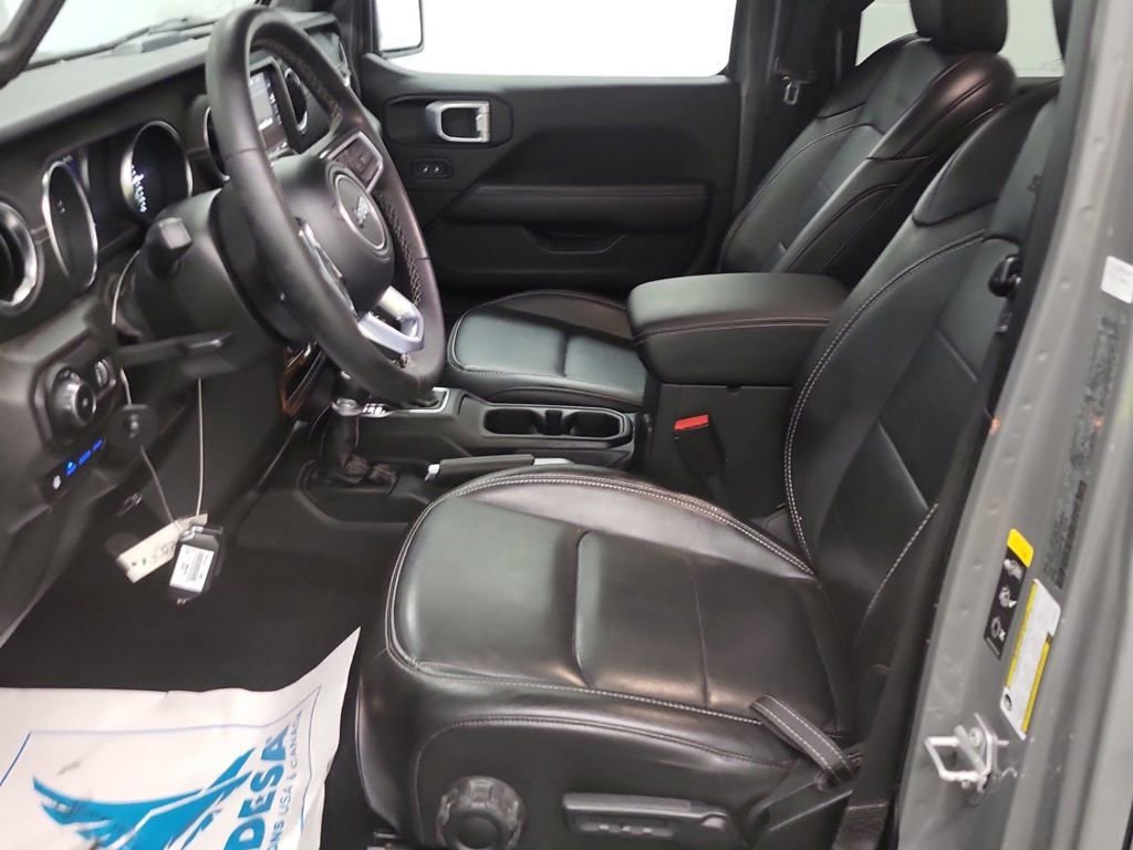 Used 2023 Jeep Wrangler Unlimited Sahara image 7