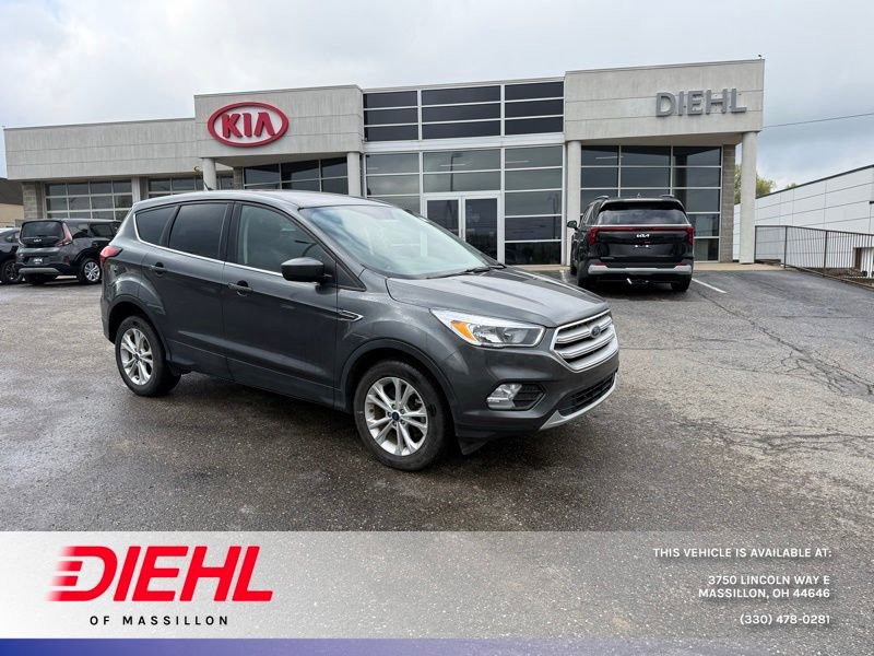 Used 2019 Ford Escape SE AWD/4WD image 1