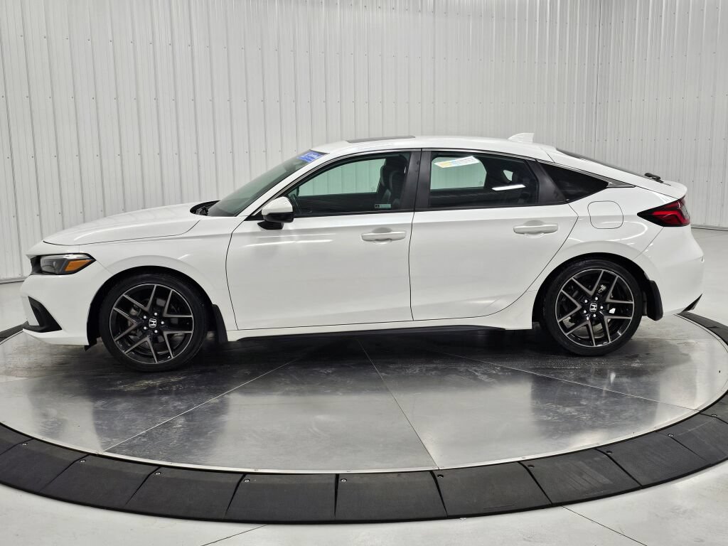 Used 2023 Honda Civic Sport Touring image 2