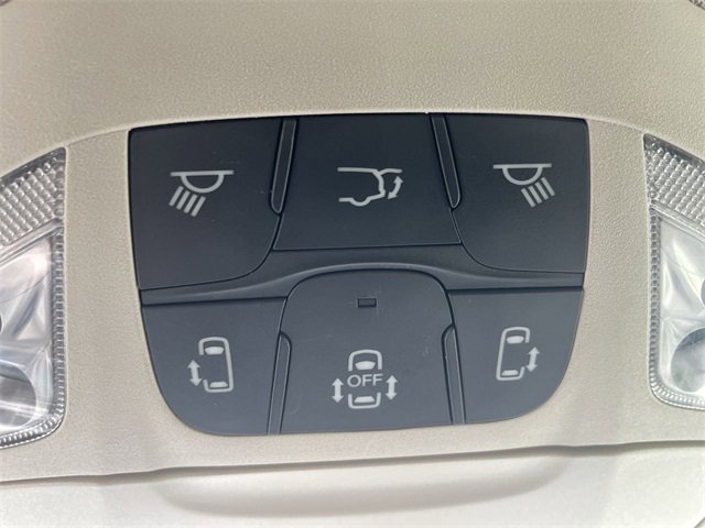 Used 2021 Chrysler Pacifica Touring-L w/ Premium & Safety Sphere Group image 18