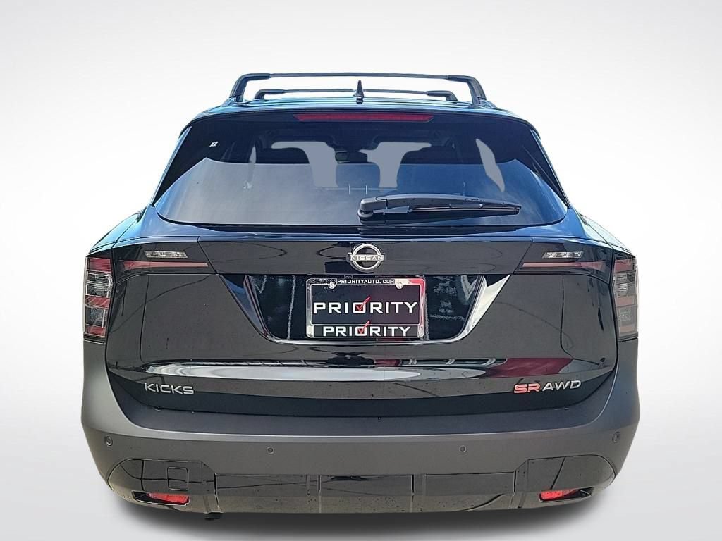 New 2026 Nissan Kicks SR w/ SR Premium Package AWD/4WD image 4