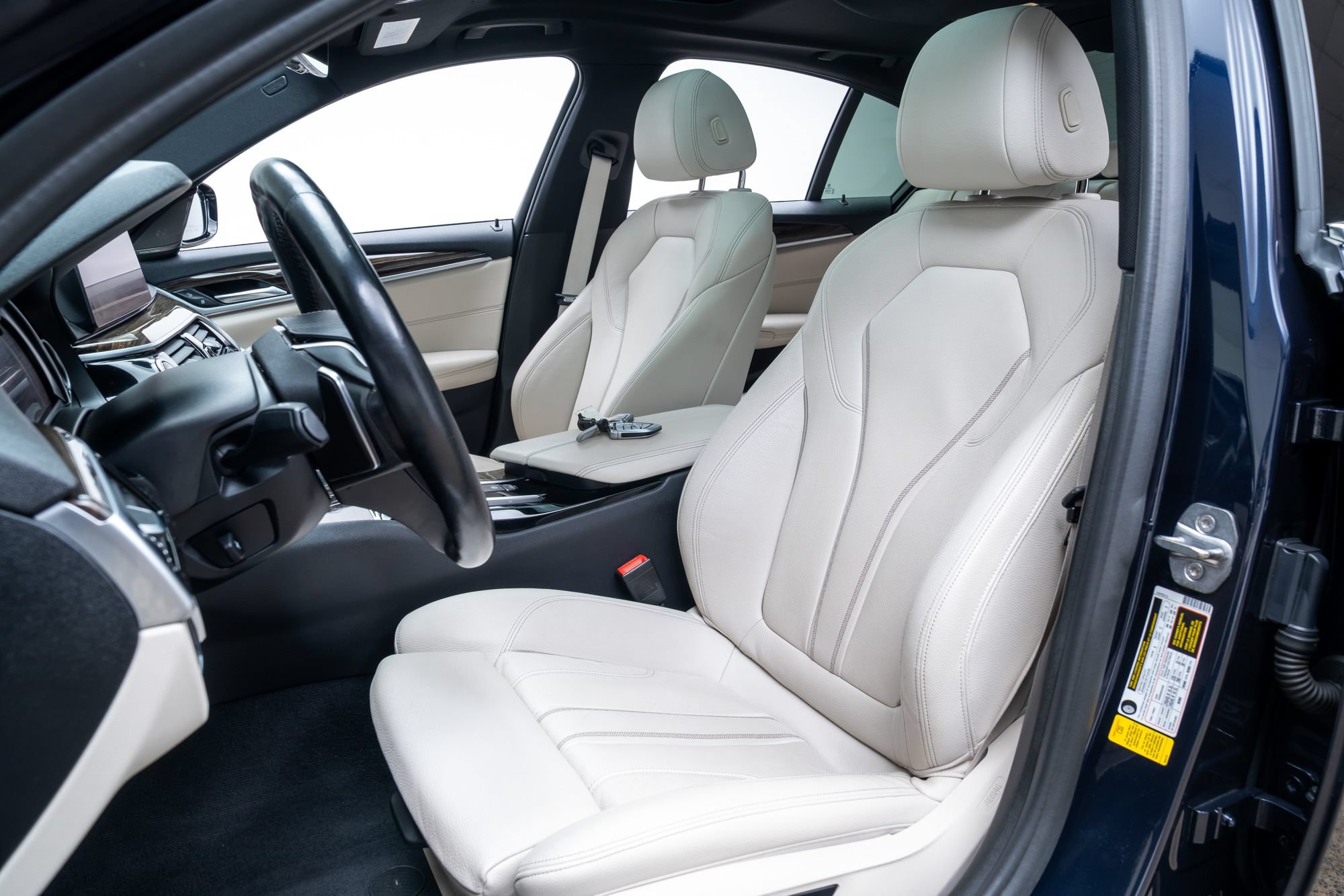 Used 2019 BMW 530i RWD image 19
