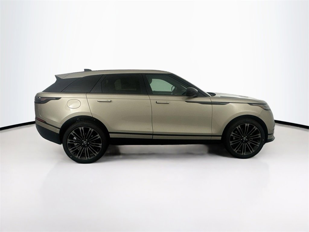 New 2026 Land Rover Range Rover Velar Dynamic SE image 4