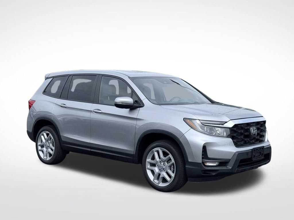 Used 2025 Honda Passport EX-L image 4