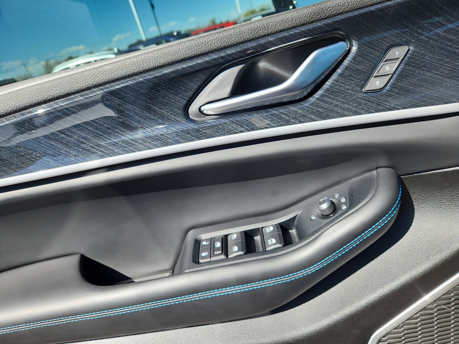 Used 2024 Jeep Grand Cherokee Trailhawk w/ Advanced Protech Group II image 16