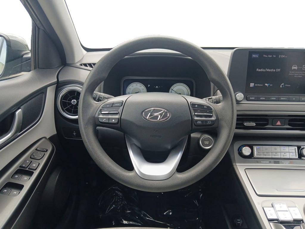 Certified 2023 Hyundai Kona SE FWD image 12