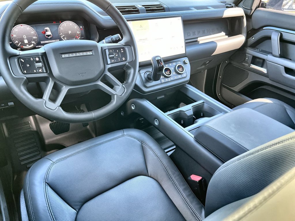 New 2026 Land Rover Defender 110 X-Dynamic SE AWD/4WD image 13