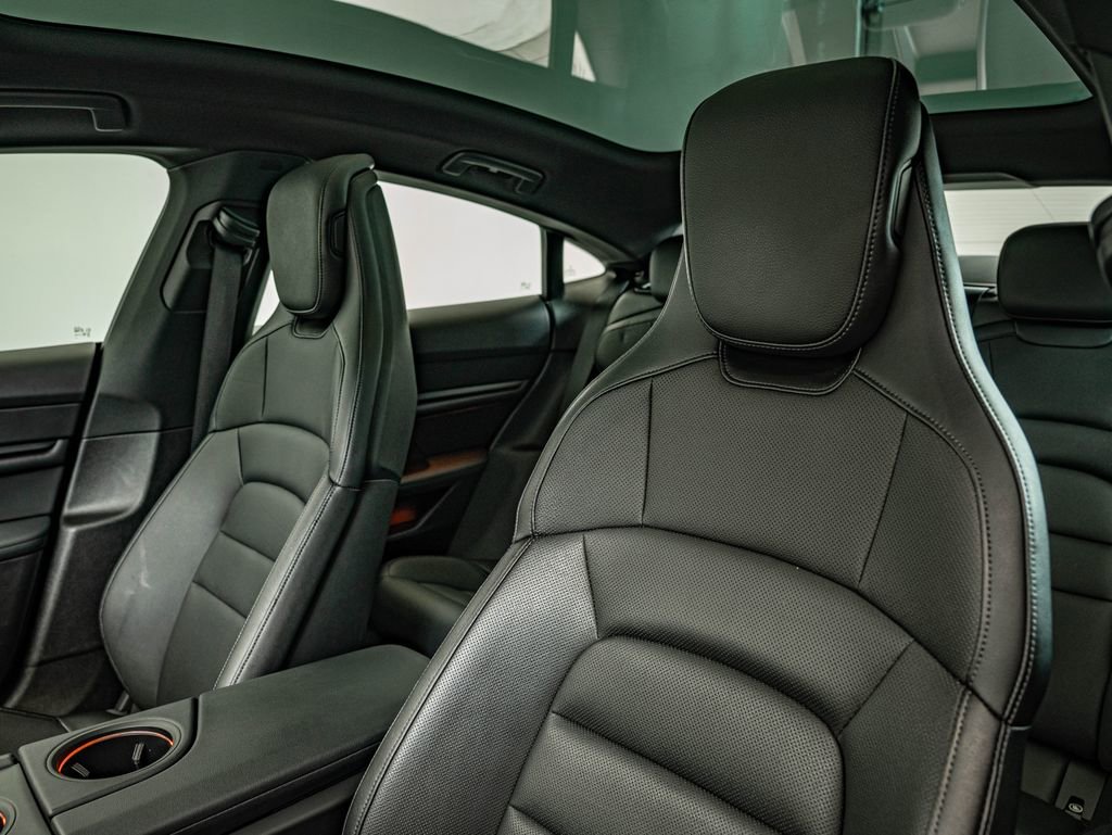 Certified 2022 Porsche Taycan image 36