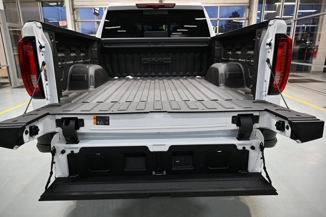 New 2026 GMC Sierra 1500 AT4X w/ AT4X AEV Edition image 10
