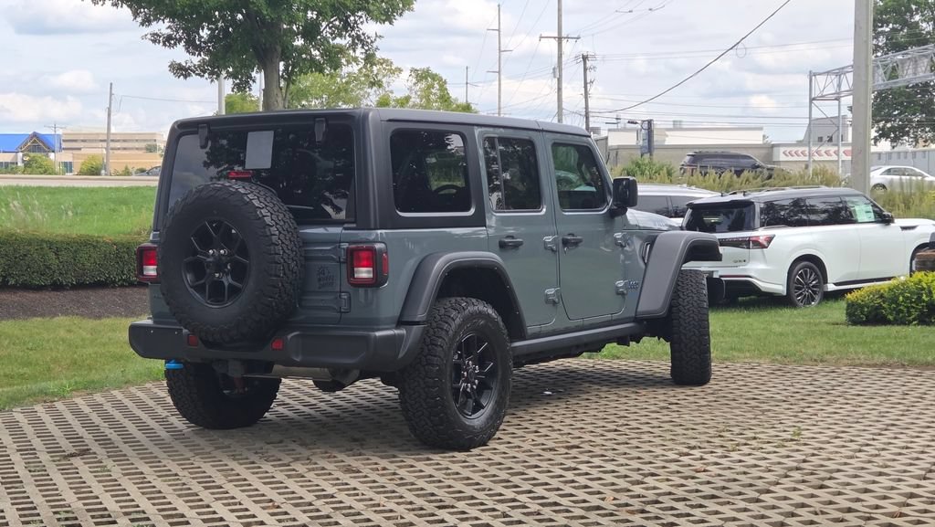 Used 2024 Jeep Wrangler Unlimited AWD/4WD image 10