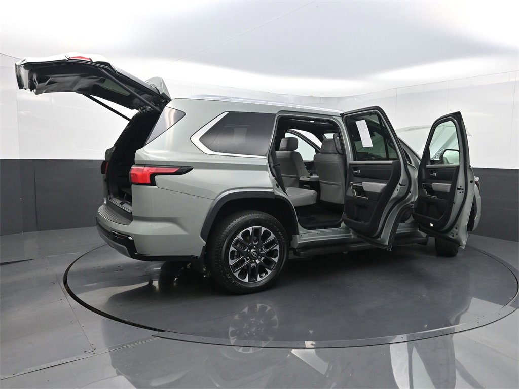 Used 2025 Toyota Sequoia Limited image 44