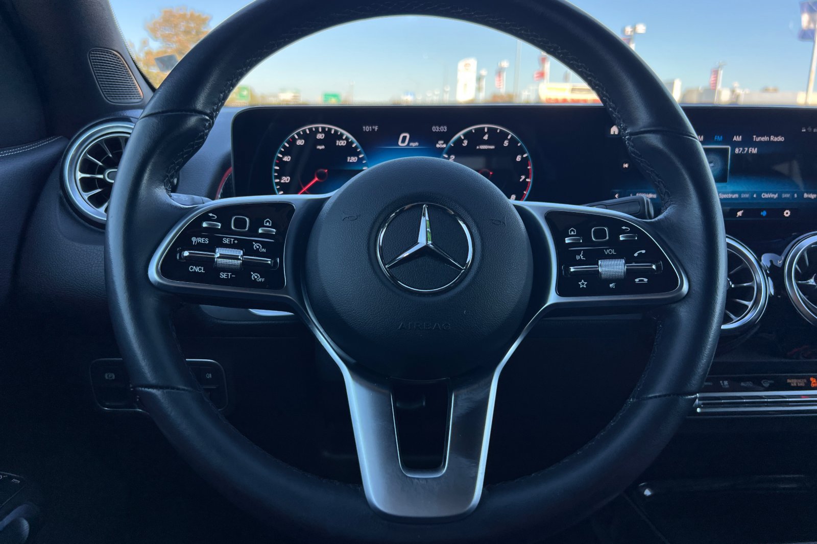 Certified 2023 Mercedes-Benz GLB 250 4MATIC image 25