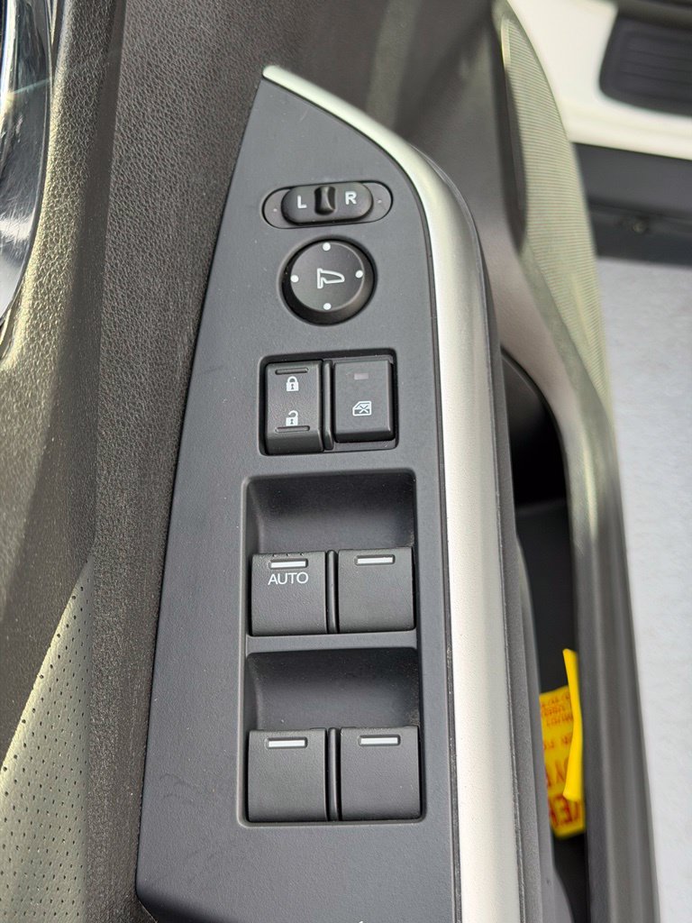 Used 2016 Honda CR-V EX-L image 18