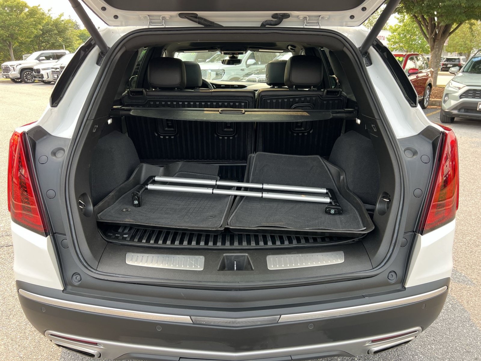 Used 2023 Cadillac XT5 Premium Luxury w/ Technology Package AWD/4WD image 26