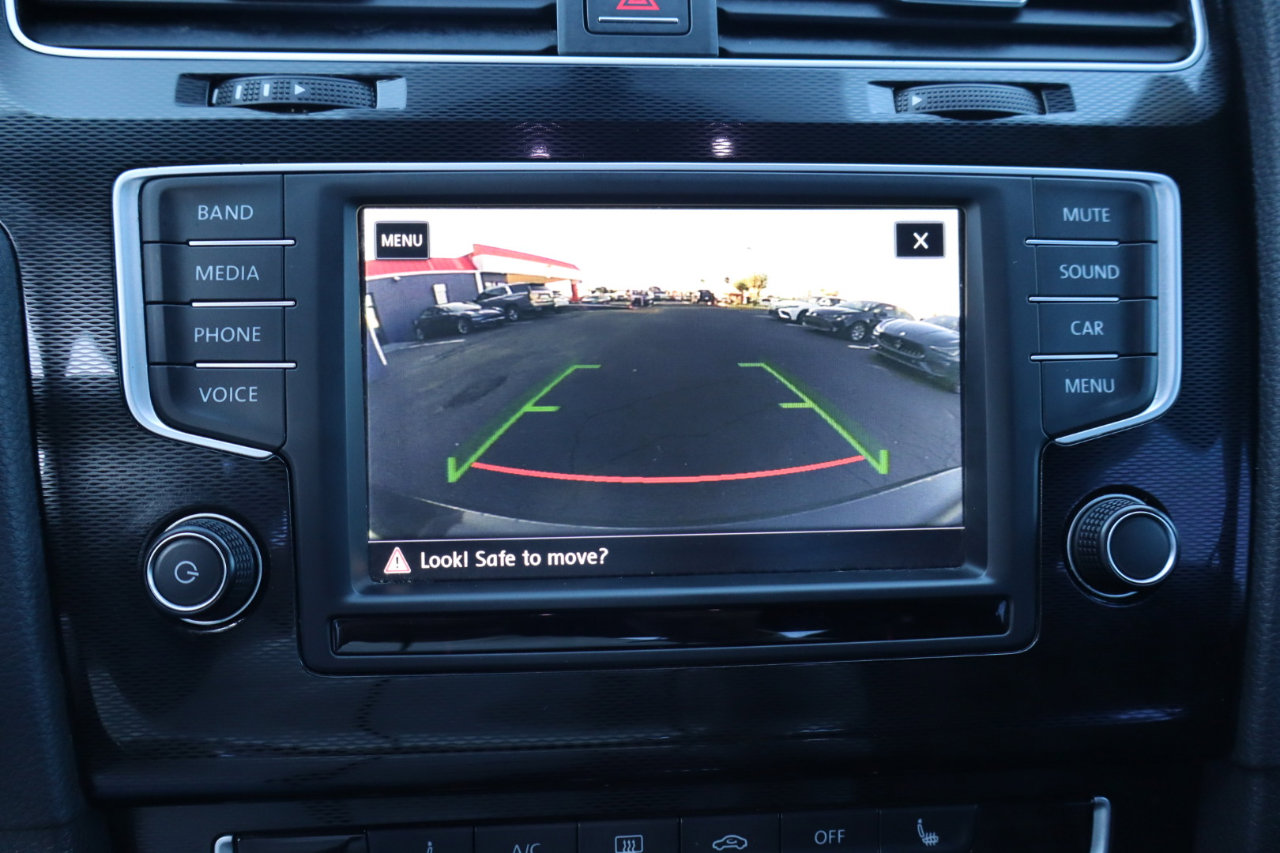 Used 2017 Volkswagen GTI Sport image 26