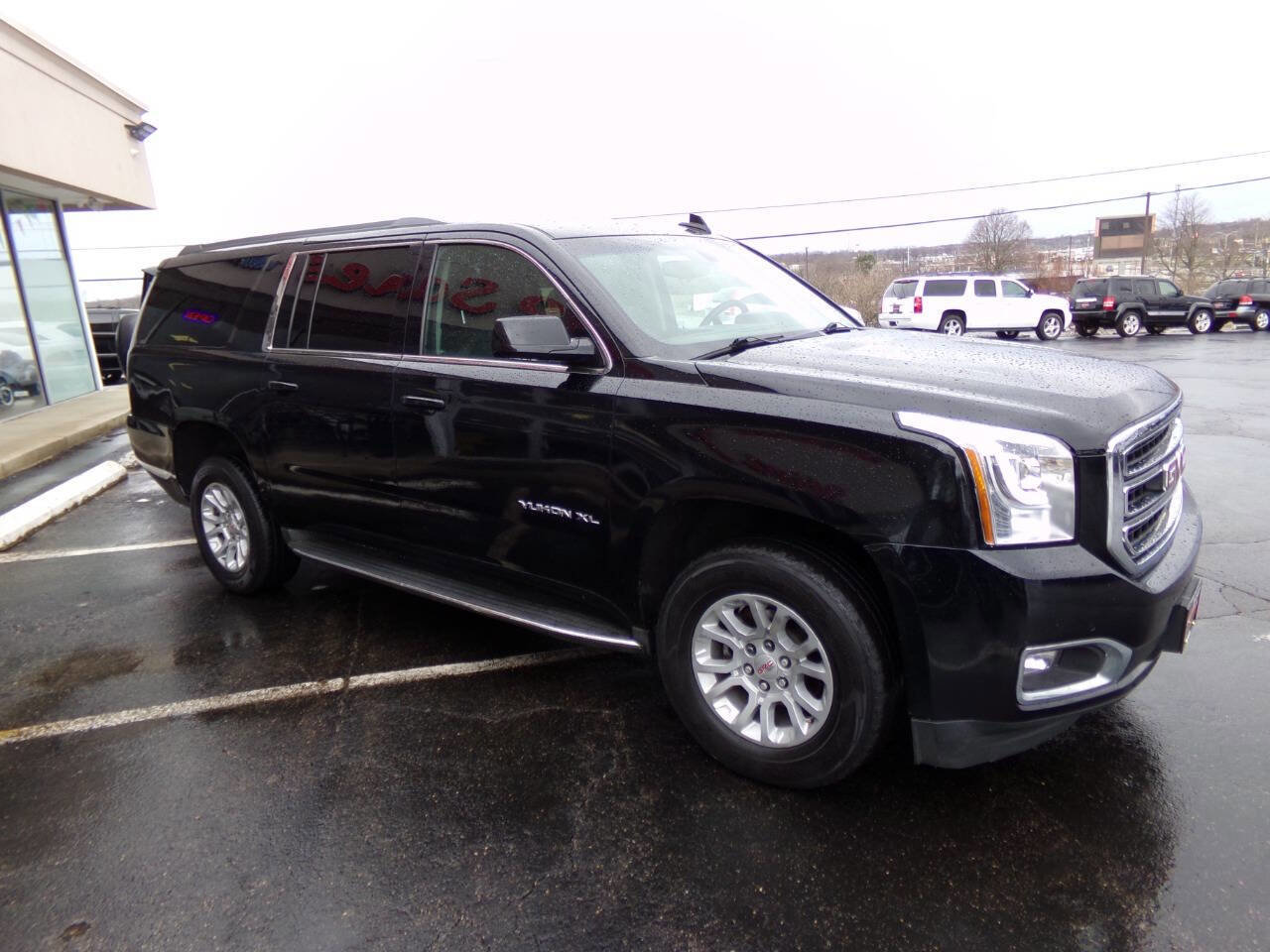 Used 2016 GMC Yukon XL SLE image 4