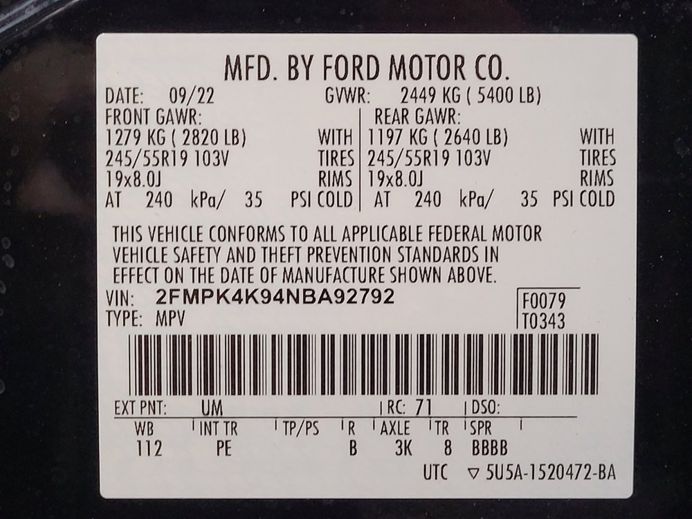 Used 2022 Ford Edge Titanium w/ Equipment Group 301A AWD/4WD image 33