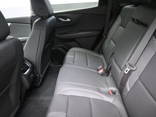 Used 2023 Chevrolet Blazer LT w/ Midnight/Sport Edition FWD image 21