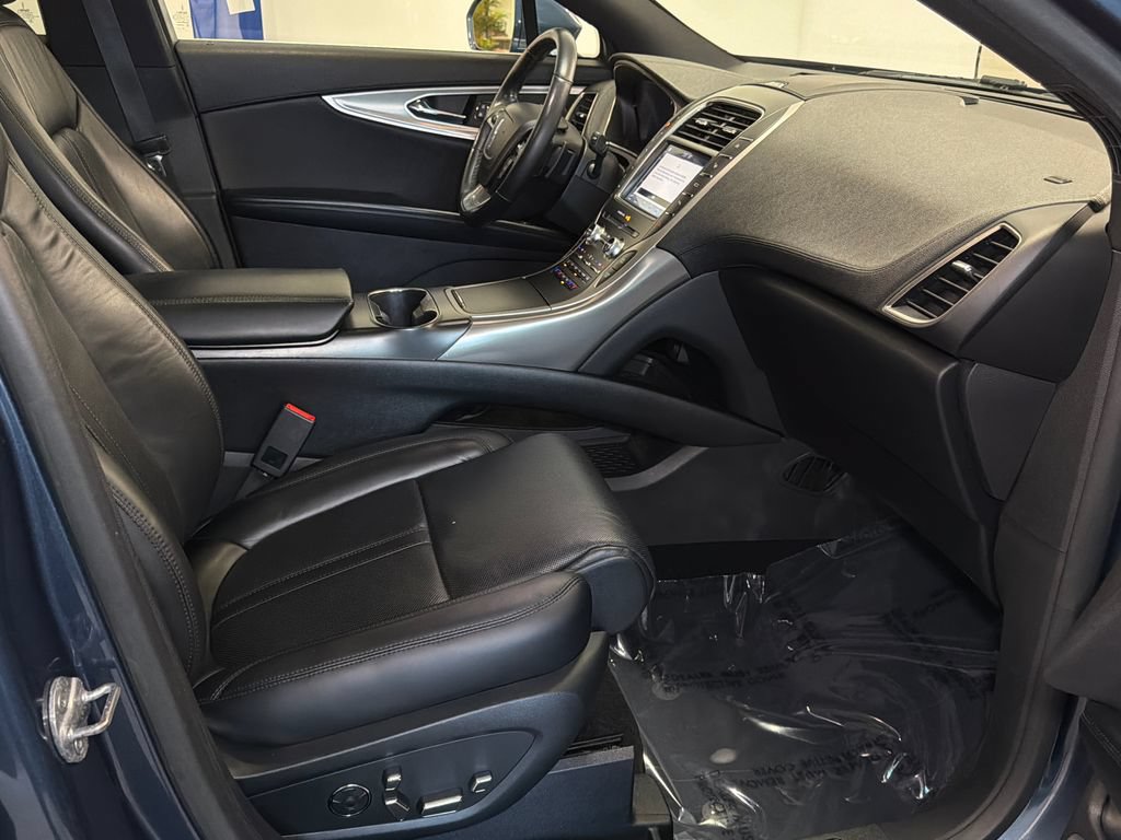 Used 2019 Lincoln Nautilus Reserve AWD/4WD image 9