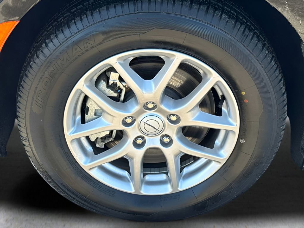 Used 2026 Chrysler Pacifica Select FWD image 27