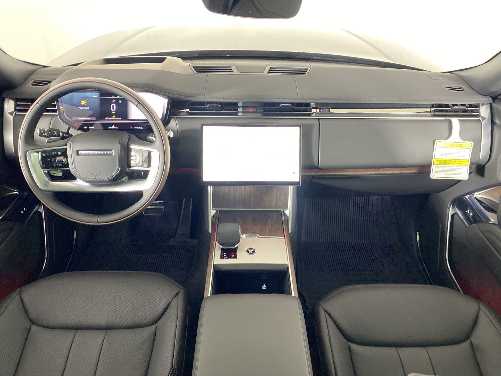 New 2025 Land Rover Range Rover SE image 13